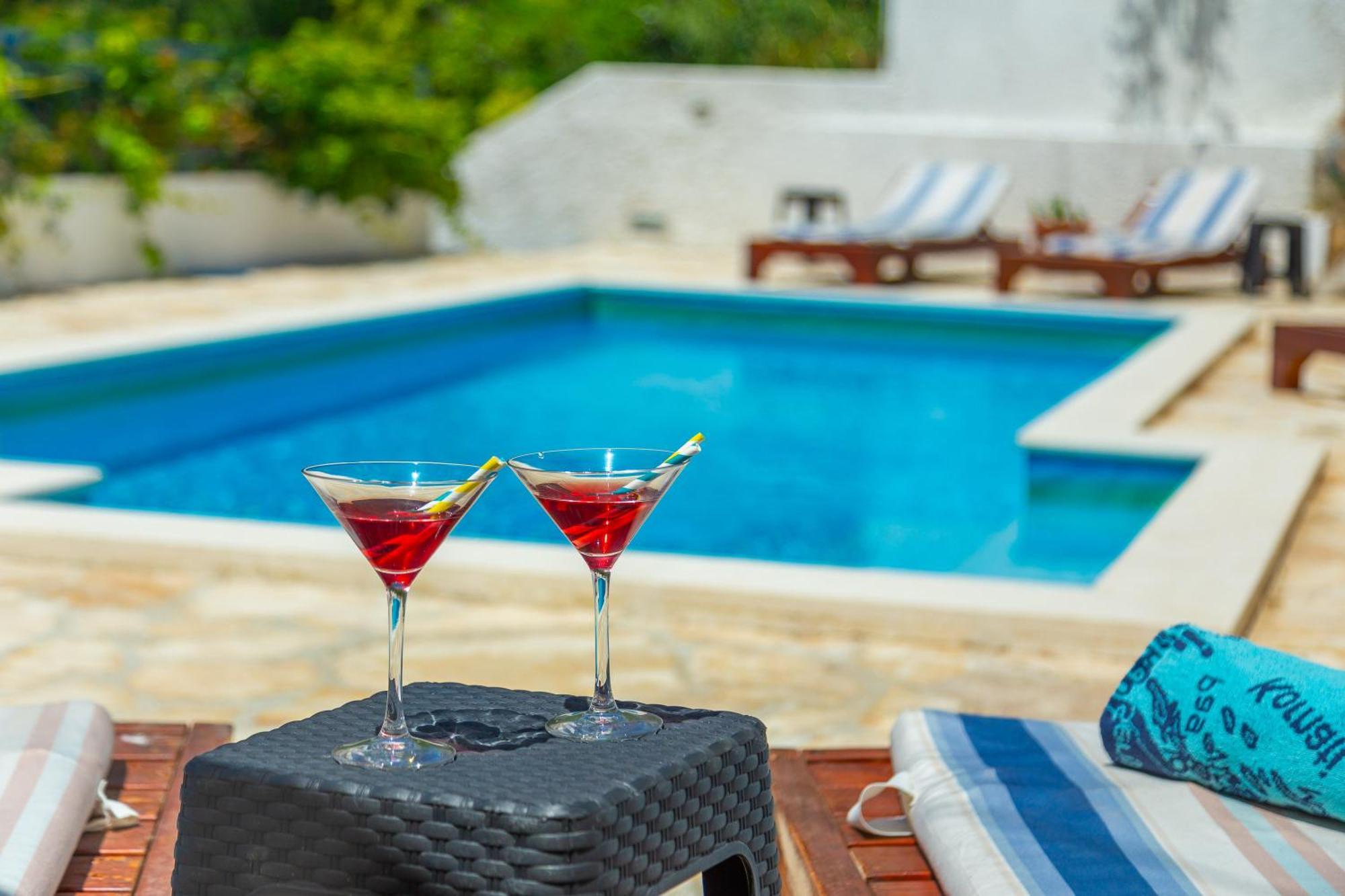 Caleta Seaview Suites II - Pool & Jacuzzi Lokva Rogoznica Exterior photo